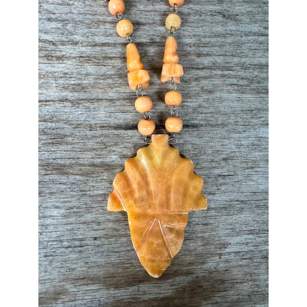 Unbranded Carved Onyx Calcite Bead Necklace Women’s 28" Arrowhead Pendant Boho V